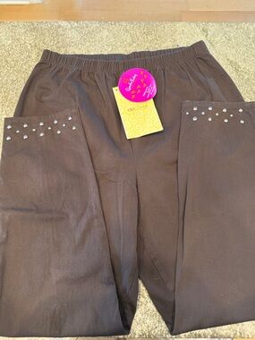 Quacker Factory NWT Pants with Silver Stud Embellishment at Hem 1X
